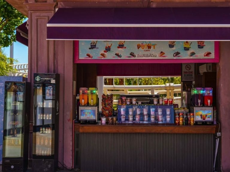 Ice Point Café– Tema Park