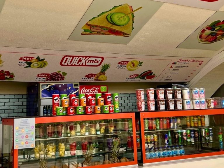 Quickmix Café & Restaurant – Tema Park